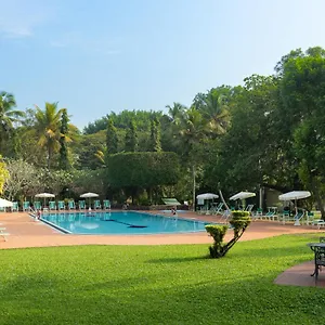 Tamarind Tree Garden - The Airport 5* Negombo